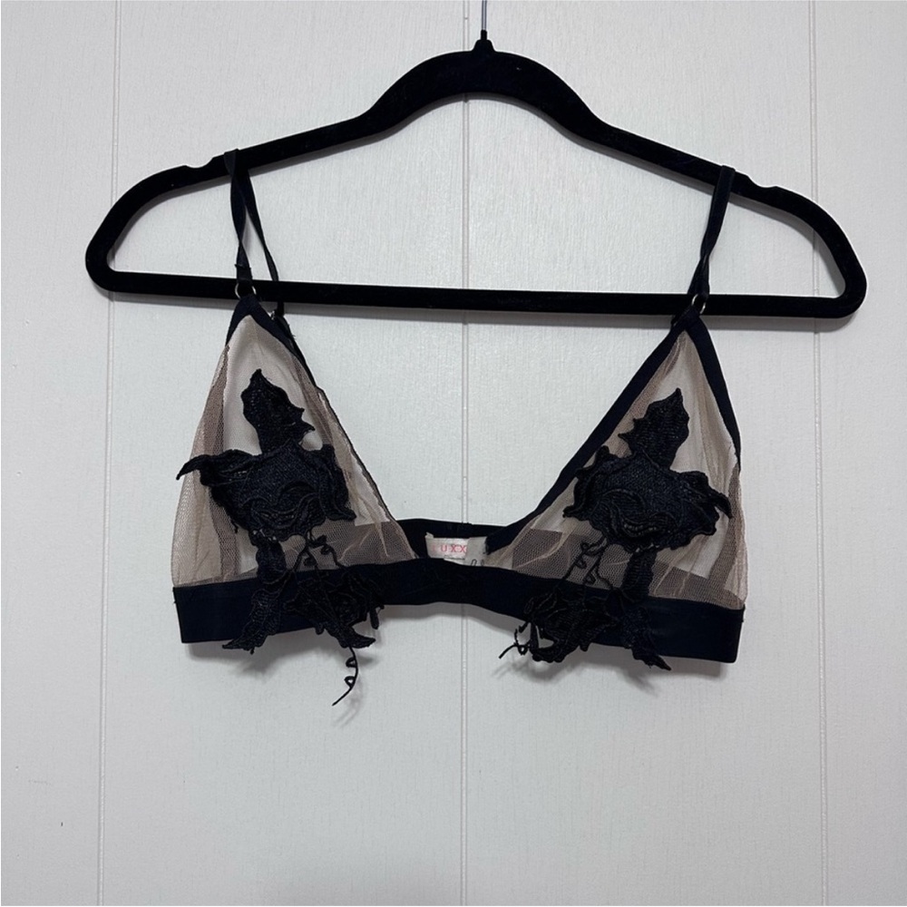 Luxxel Black and Cream Lace Bralette